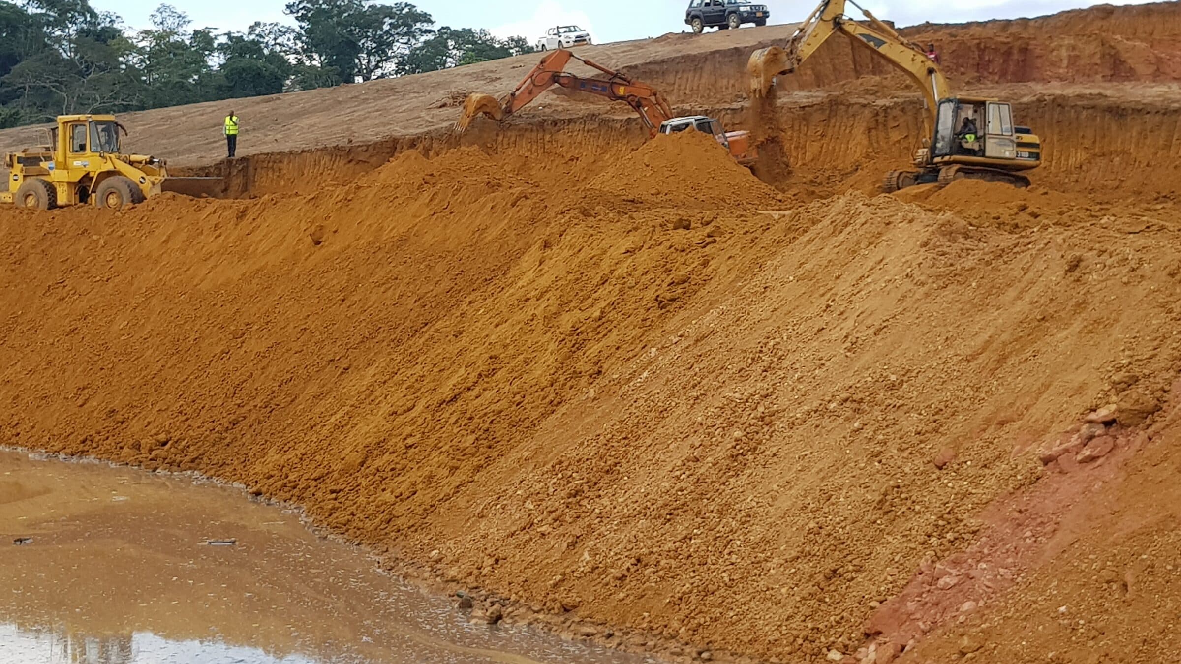 Travaux de déblai sur le lotissement Alpha Land